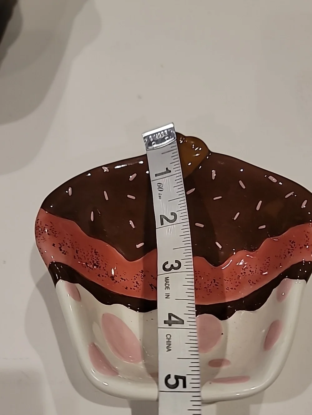 Cupcake Art Ceramic Dish Set in Pink and Brown Set Of 3